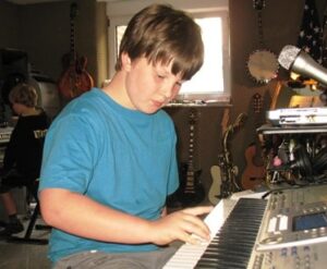 Bilder - Keyboardunterricht Münster-Keyboard lernen- Keyboard Keyboard spielen lernen, Keyboard lernen, Keyboardunterricht Münster,Keyboardlehrer,